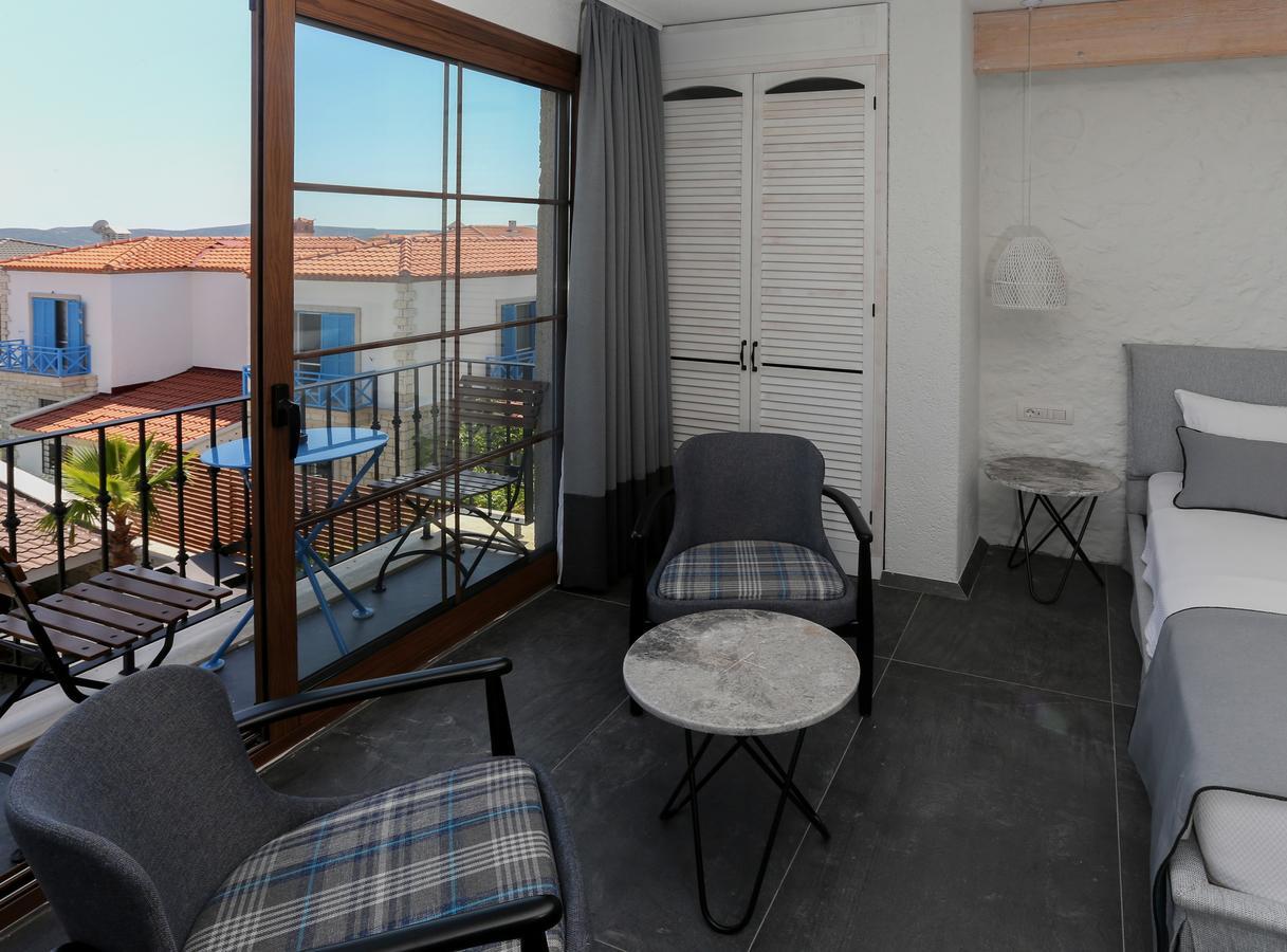 Avalon Boutique Hotel & Suites Alacati Exterior photo